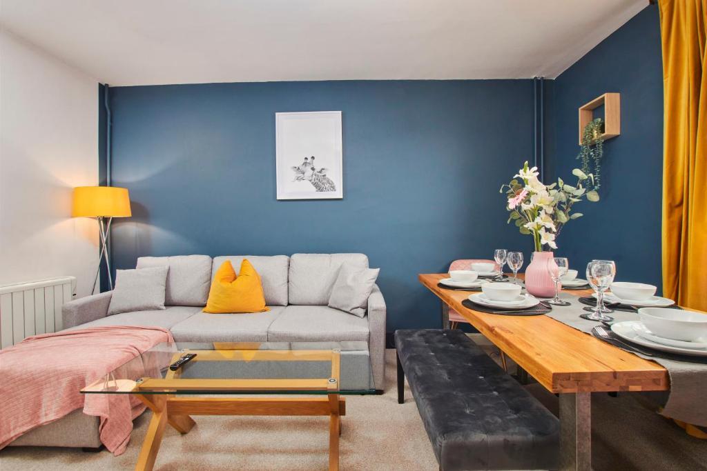Fantastic Central Stratford Two Bedroom Apartment By Purestay Short Lets & Serviced Accommodation With Parking Esterno foto